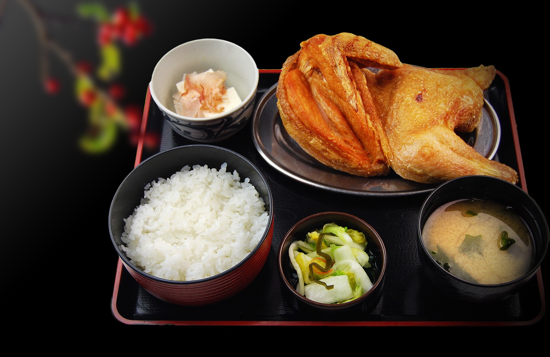 小樽運河若雞時代なると本店的經典炸半雞定食